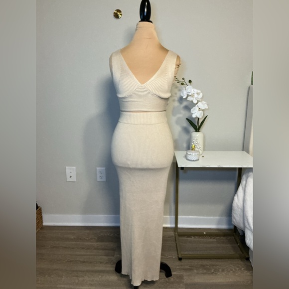 Sincerly Jules Dresses & Skirts - Sincerely Jules Elegant Cream Ribbed Two-Piece Set